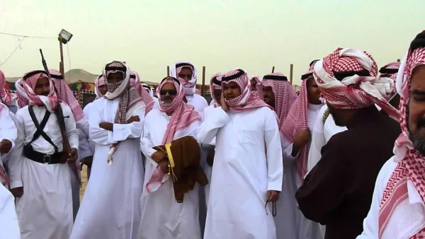 الزعاق وش يرجعون؟ وما هو أصل عائلة الزعاق؟