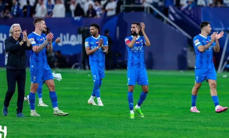 أحيي الهلال على المبلغ المدفوع فيه!! فلاته يشيد بنجم الأزرق الأفضل بين نجوم روشن