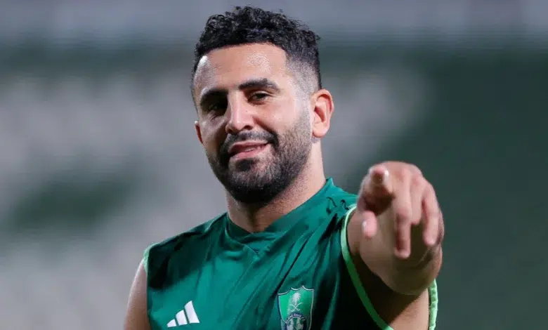 الحبسي يشيد بمحرز في مباراة الأهلي والاتفاق