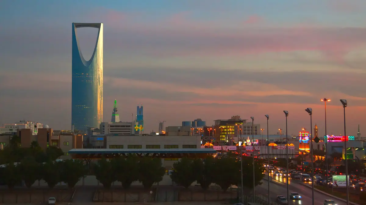 ما هي الفئات المستحقة للإقامة الدائمة في السعودية وما شروطها