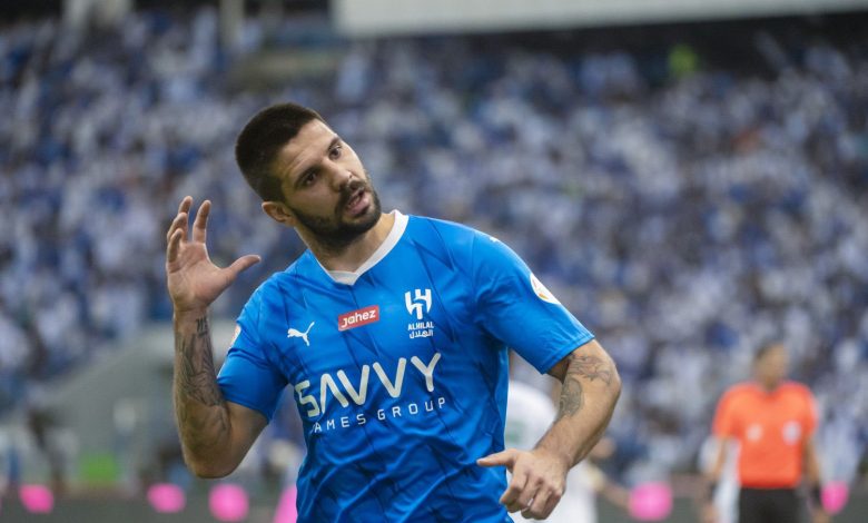 ميتروفيتش يعلن موعد رجوعه لفريق الهلال