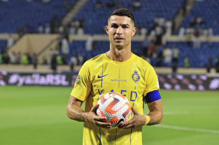 هل يتربع كريستيانو على عرش روشن