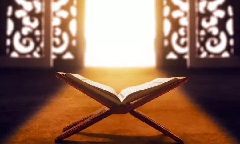 من هو النبي الذي ولد مرتين من بطنين؟!