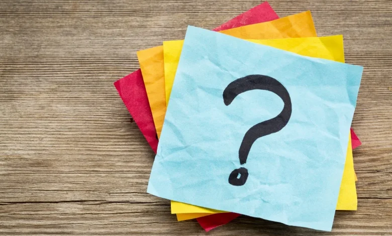 اذا احد قالي الله يرفع مقدارك وش ارد