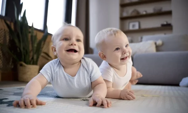 تجاربكم مع ولادة التوأم بالتفصيل