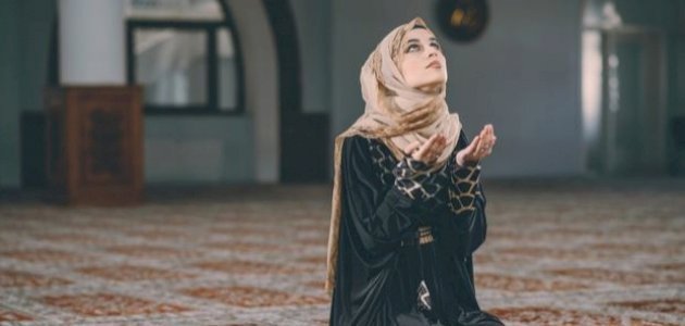 دعاء جميل لصديقتي الغالية بالسعادة والتوفيق 2025 مكتوب 1 دعاء جميل لصديقتي