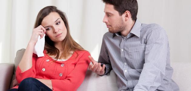 زوجي لا يحب أخي