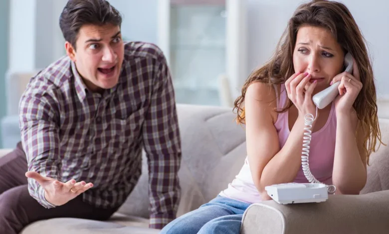 طرق تعامل الزوجات مع أزواجهن المدمنين