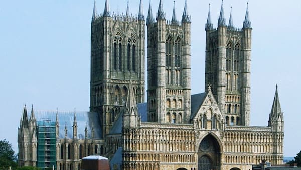 مباني العصور الوسطى