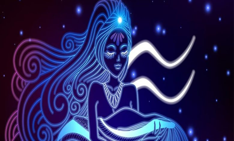 امرأة برج الدلو