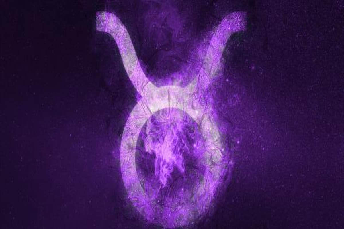 ماذا يحب رجل الثور في وجه المرأة