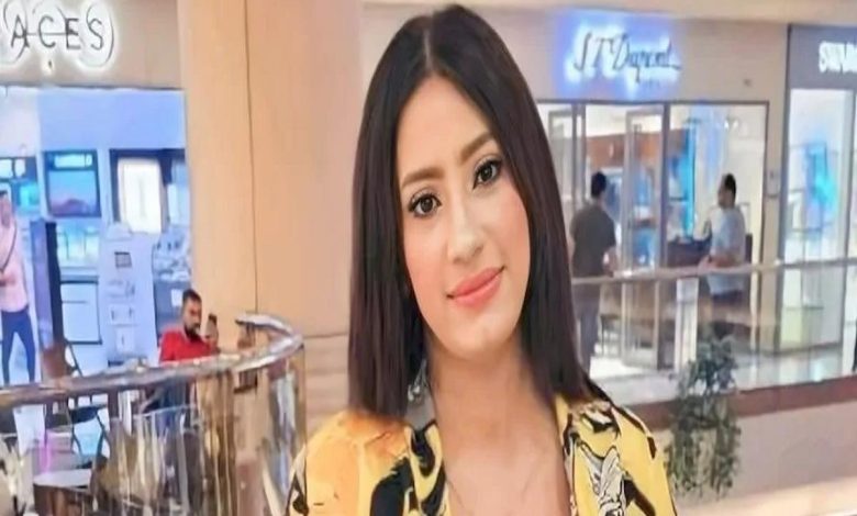 الراقصة صوفيا لورين تيك توك في قبضة الشرطة والسبب