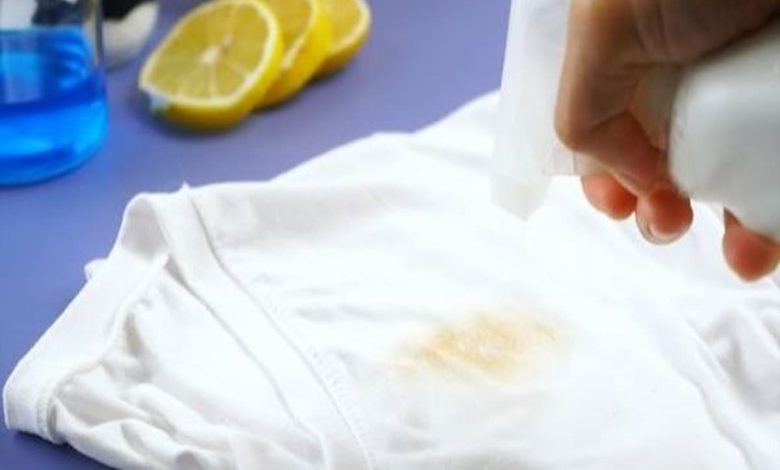 تجربتي مع ازالة البقع من الملابس البيضاء