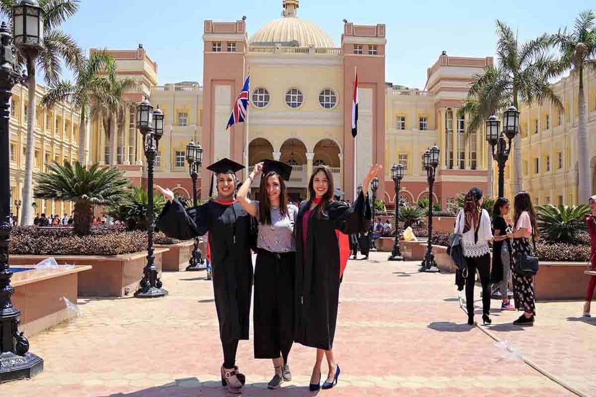 تخصصات جامعة الأهرام الكندية 1 تخصصات جامعة الأهرام الكندية