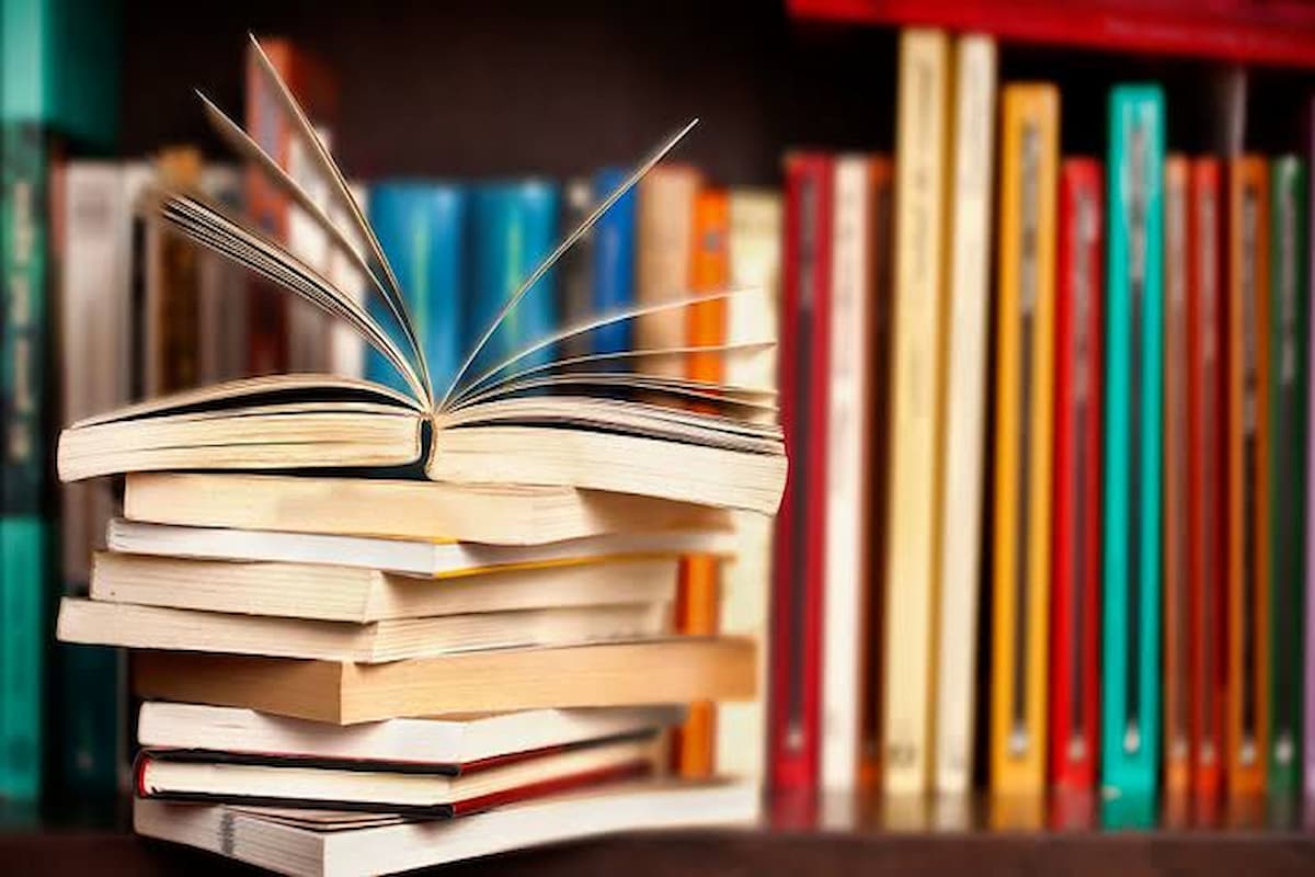 تفسير الكتب في المنام للعزباء