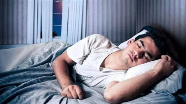 تفسير حلم رؤية مشاهير السوشيال ميديا للعزباء