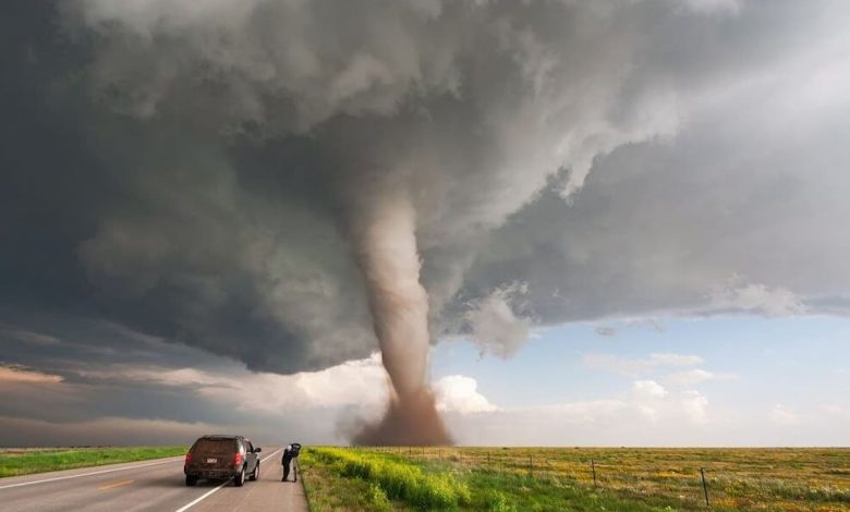تفسير رؤية الإعصار في المنام للعزباء