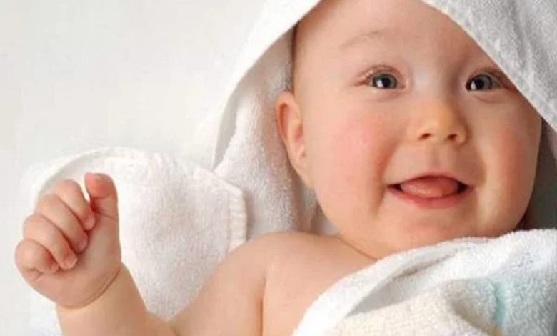 تفسير رؤية الطفل الذكر الجميل في المنام للرجل