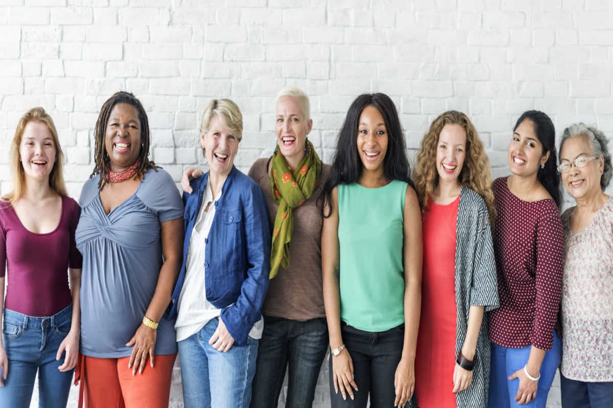 تفسير رؤية النساء الأقارب في المنام