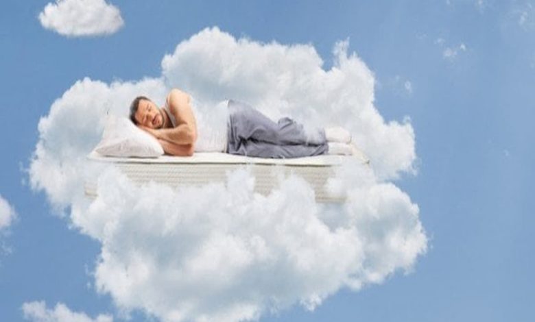 تفسير رؤية شخص تحبه في المنام؟