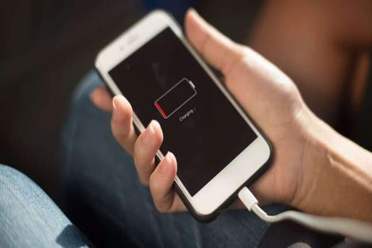 حل مشكلة نفاذ بطارية الهاتف بسرعة وأسباب نفاذ شحن بطارية الهاتف بسرعة 1 حل مشكلة نفاذ بطارية الهاتف بسرعة