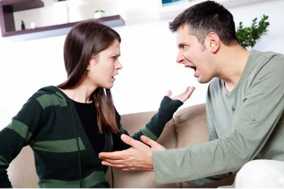 دلالات كره الرجل لزوجته..ما هي تصرفات الرجل الذي لا يحب زوجته 1 دلالات كره الرجل لزوجته