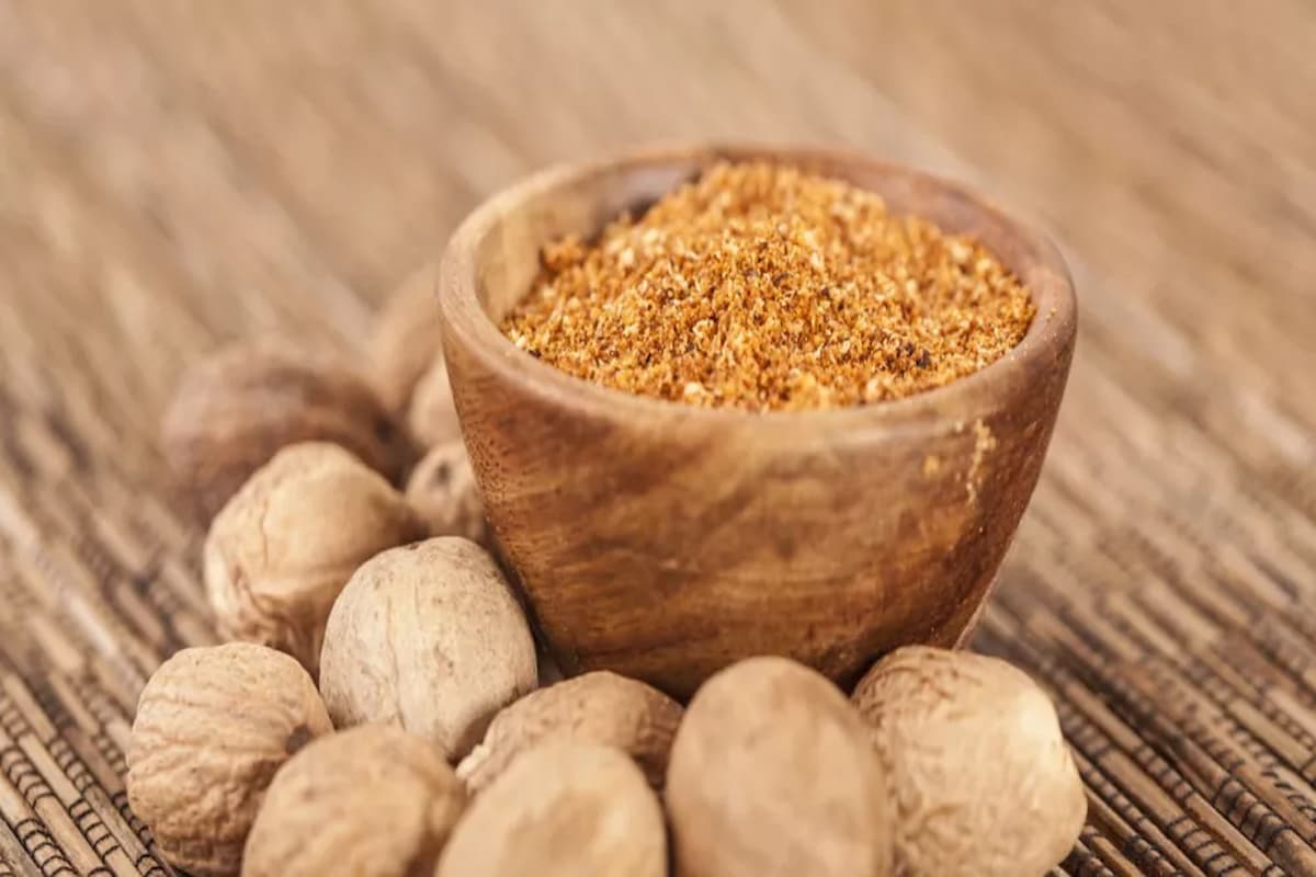 طريقة استخدام جوزة الطيب دون أضرار