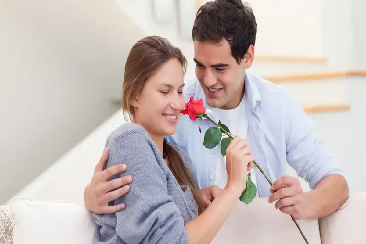 علامات واضحة.. كيف اعرف اذا كان زوجي يشتاق لي؟ 1 كيف اعرف اذا كان زوجي يشتاق لي؟