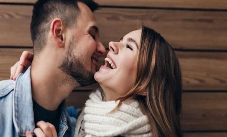 كيف تجعلين رجل برج العذراء يقع في حبك