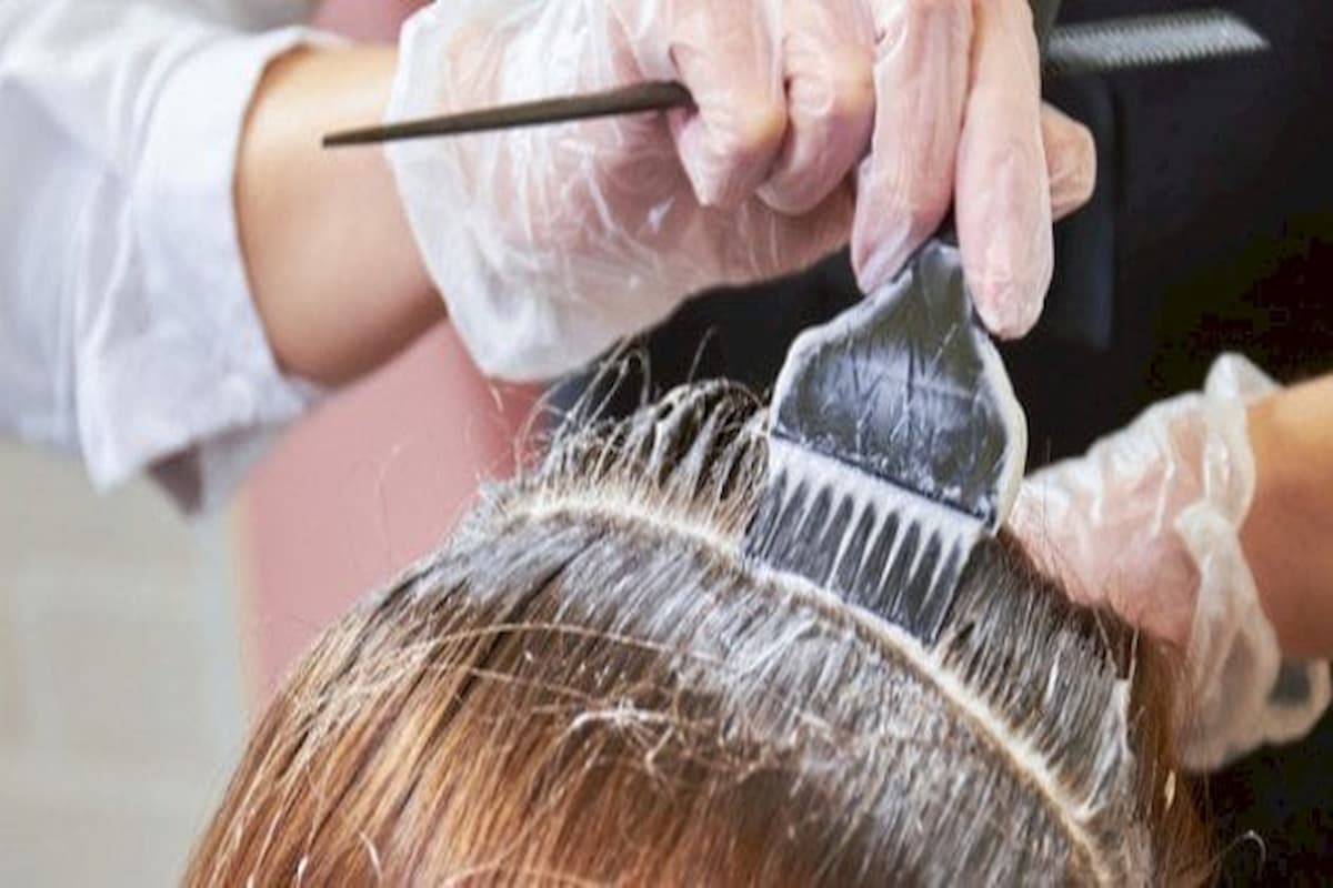 تفسير حلم صبغ الشعر باللون البني