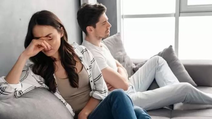 ما هي أسباب تجاهل رجل الحوت لحبيبته