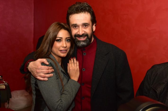 من هي زوجة كريم عبد العزيز