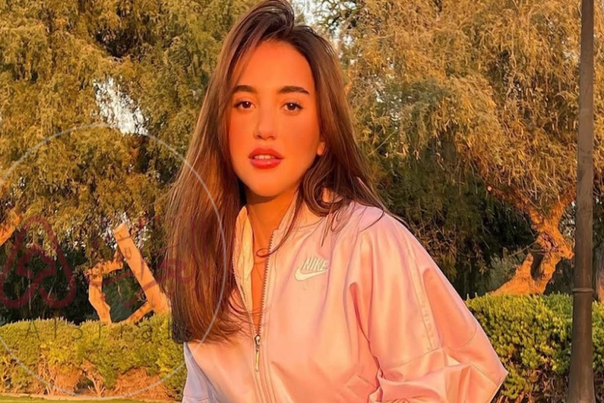 من هي سارة الورع