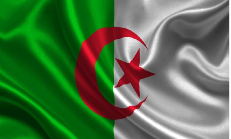 منحة المرأة الماكثة في البيت