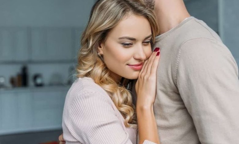 نقطة ضعف الرجل الميزان أمام حبيبته