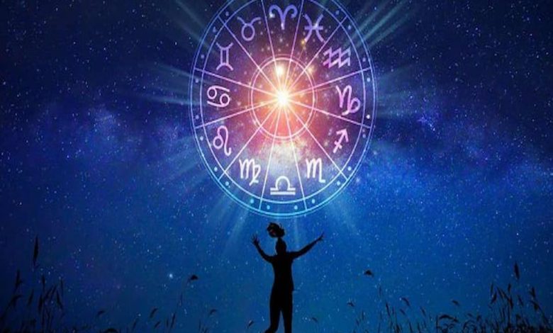 نوعية الغزل التي تذيب قلبه وفق الأبراج