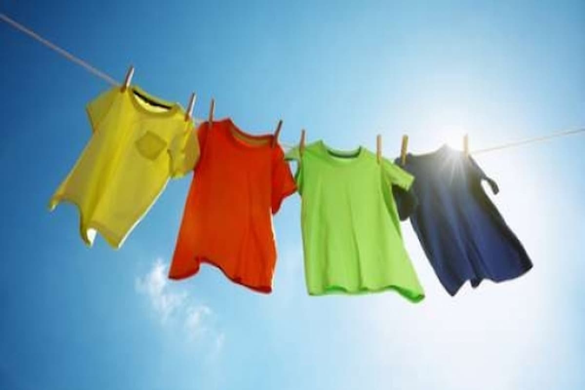 تفسير حلم سرقة الملابس القديمة