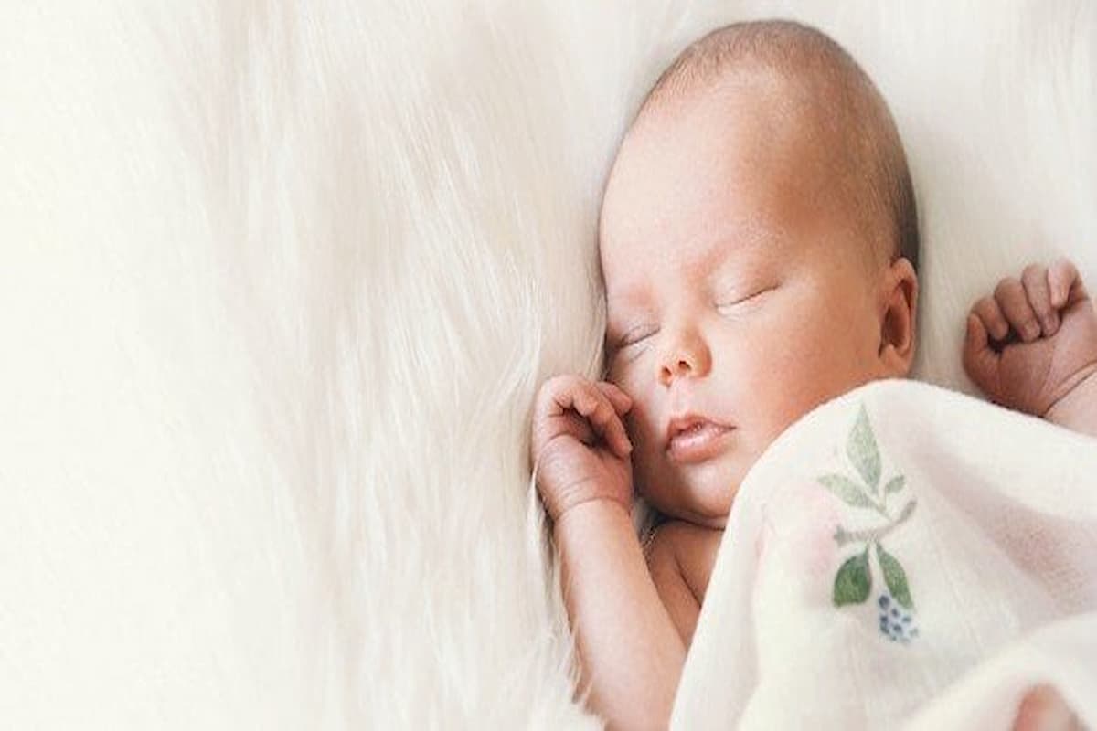 تفسير حلم عزباء لديها طفل