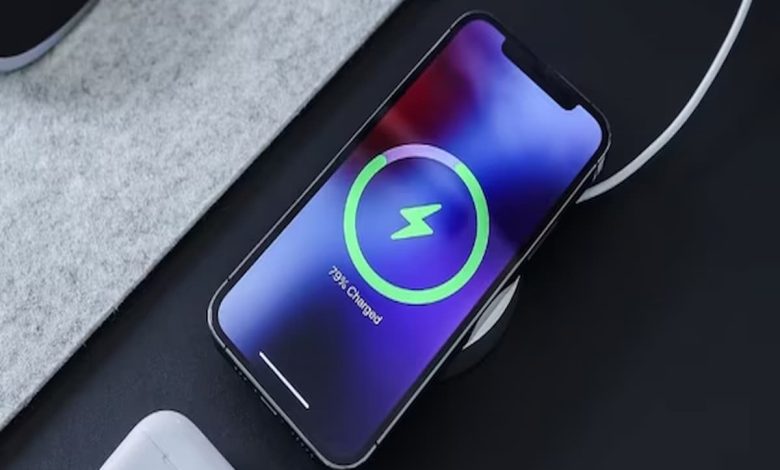 حل مشكلة الشاحن يفصل