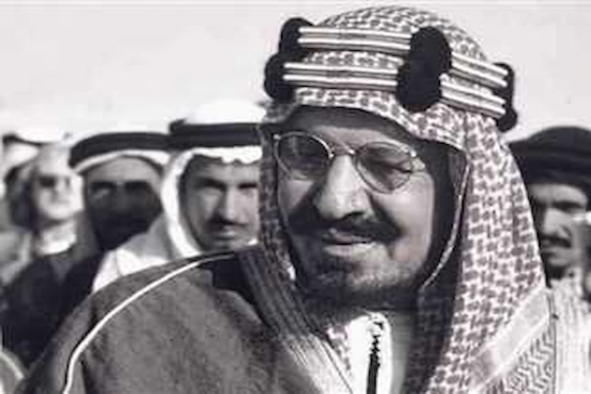 مدة حكم الملك عبدالعزيز كم سنة