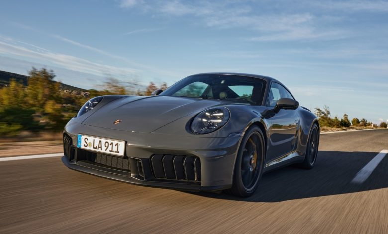تصميم سيارة بورش911