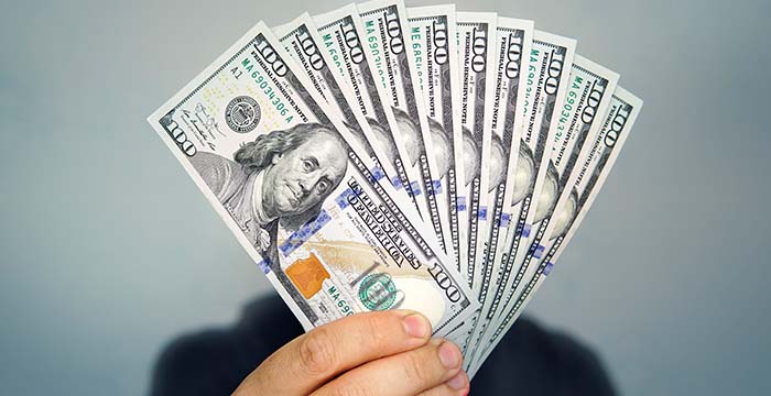 يتماسك | سعر صرف الدولار أمام الجنيه المصري اليوم الثلاثاء 17 ديسمبر 2024 1 سعر صرف الدولار أمام الجنيه المصري اليوم الثلاثاء