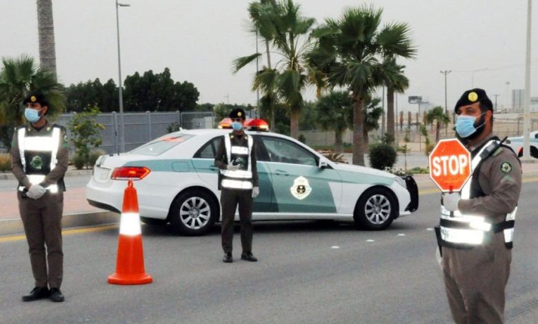 من بينها سير المركبة دون لوحات!!