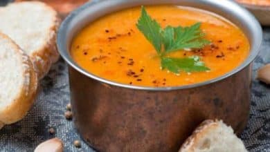 طريقة عمل شوربة عدس مصرية