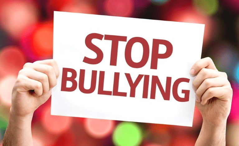 عبارات جميلة جداً وقصيرة عن التنمر