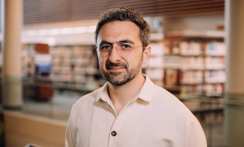 من هو مصطفى سليمان مدير الذكاء الاصطناعي في مايكروسوفت