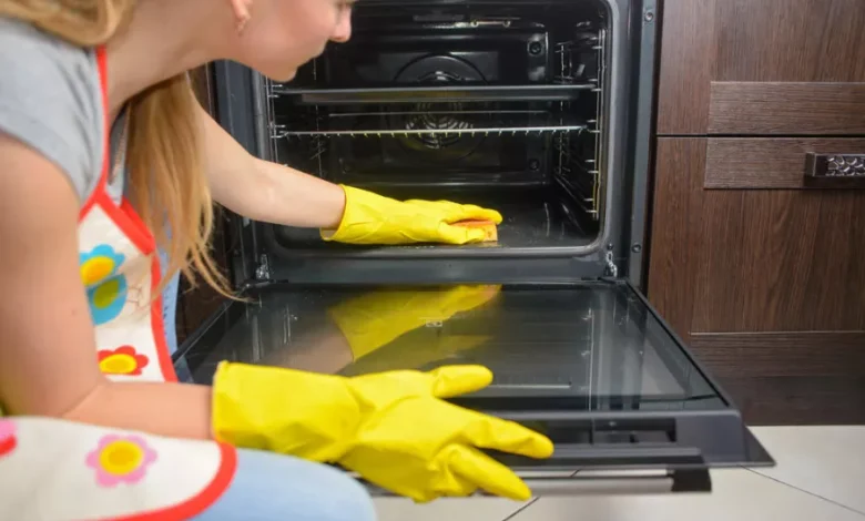 تنظيف الفرن بالخل والبيكربونات بحيل ذكية ومبتكرة