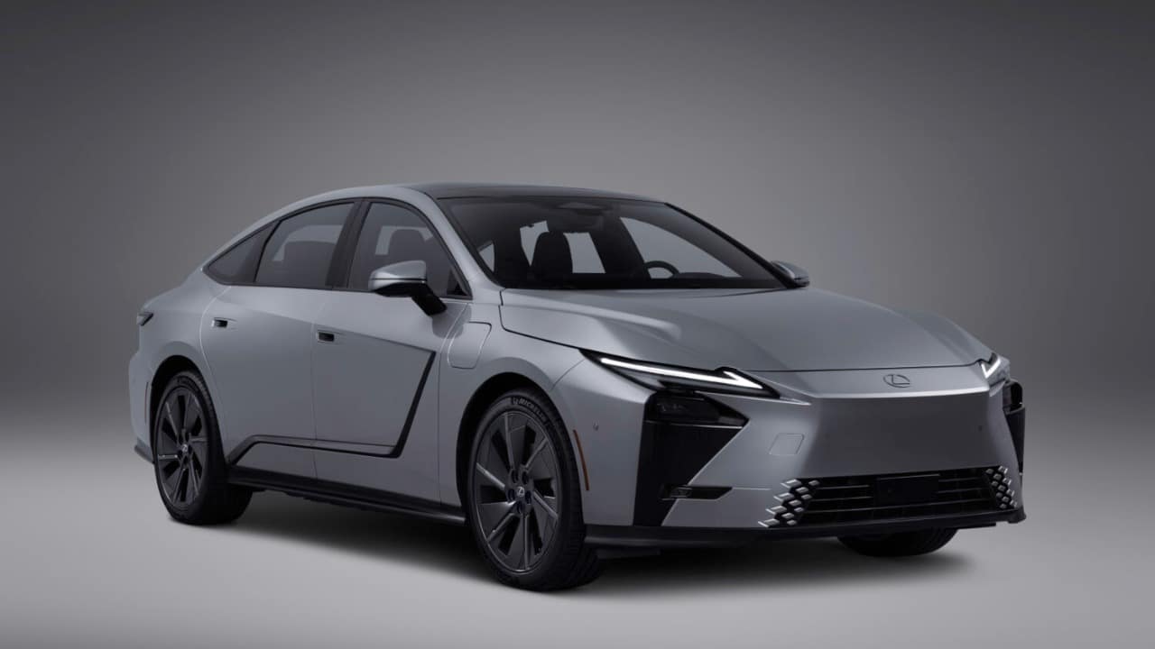 سعر ومواصفات 2026 lexus es الجديدة كليًا في السعودية