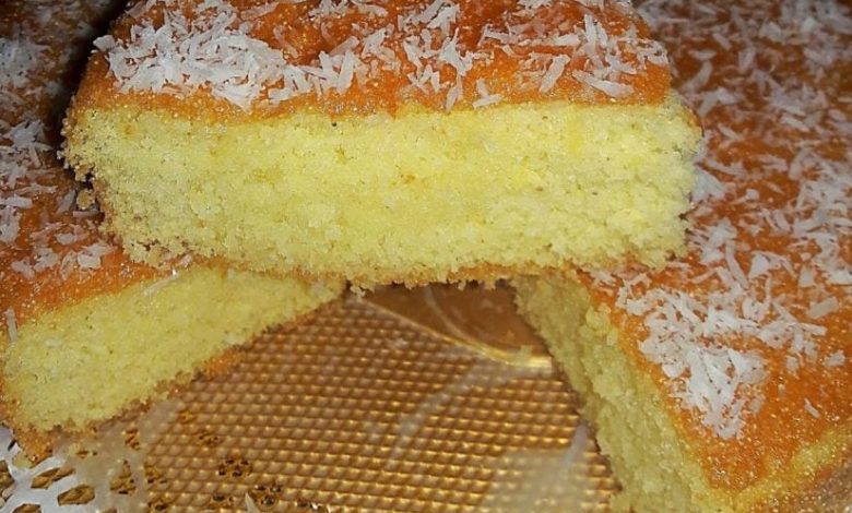 طريقة عمل كيكة الروانى بالسميد