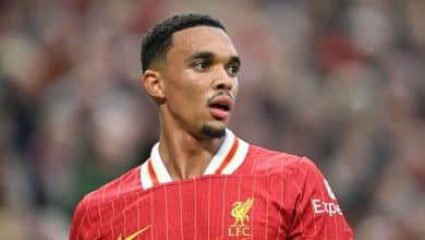عمر ارنولد لاعب ليفربول